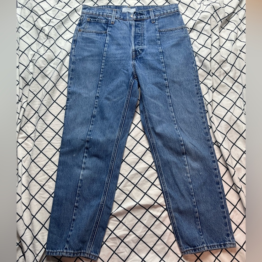 Levi 100% cotton straight leg high-waisted blue jeans.